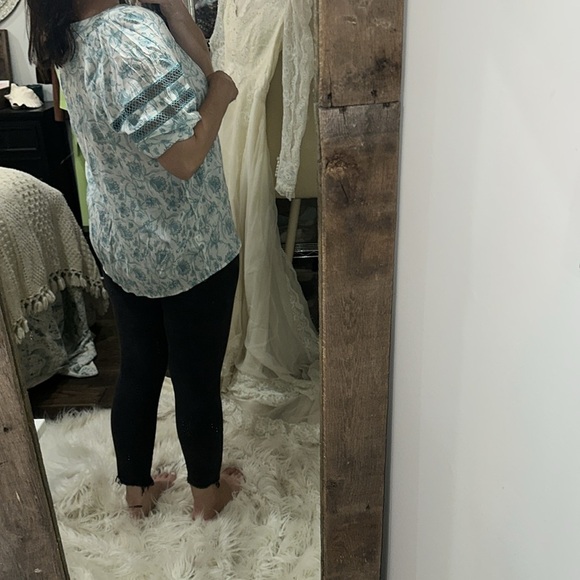 Como blue Floral Lace-Up Blouse - Blue size large - Picture 4 of 6